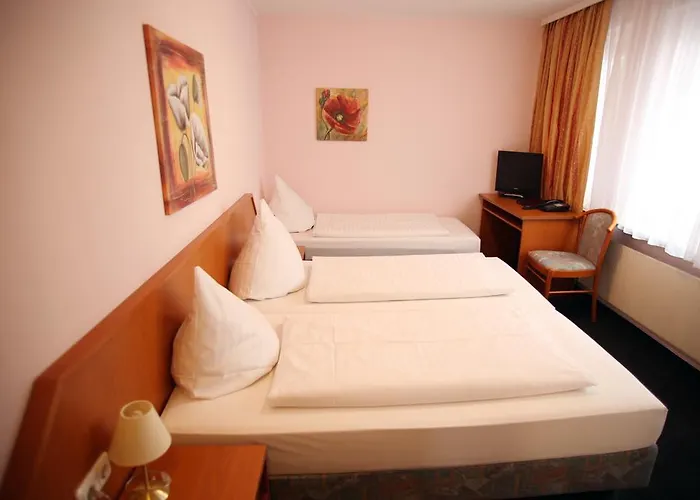 Lafayette Hotel 3*